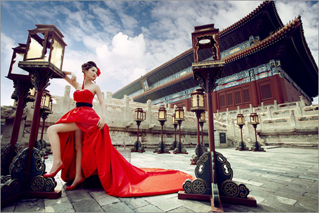 PS修复美化大气古典美女写真图片