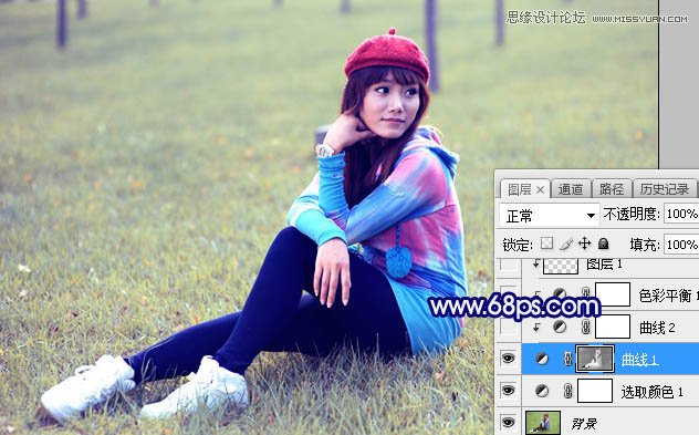 Photoshop调出唯美淡蓝色效果的草地女孩照片