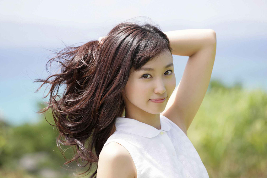 Photoshop巧用通道抠出夏季多发丝的美女,PS教程,