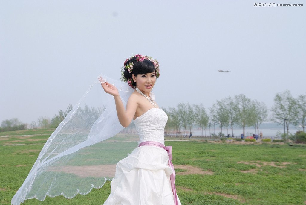 巧用photoshop通道抠出外景透明的婚纱教程