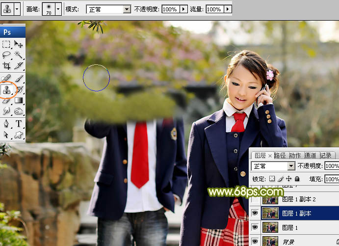 Photoshop去除照片中多余人物的照片处理教程