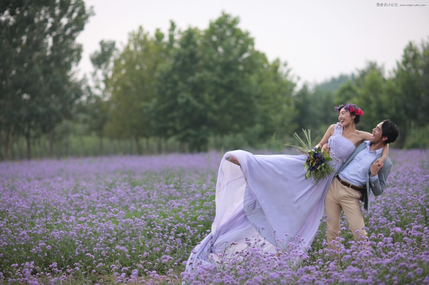 Photoshop调出唯美色彩的薰衣草外景婚纱照片