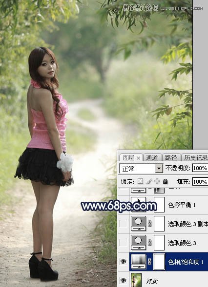 PS调出秋季唯美暖黄效果的外景人像照片